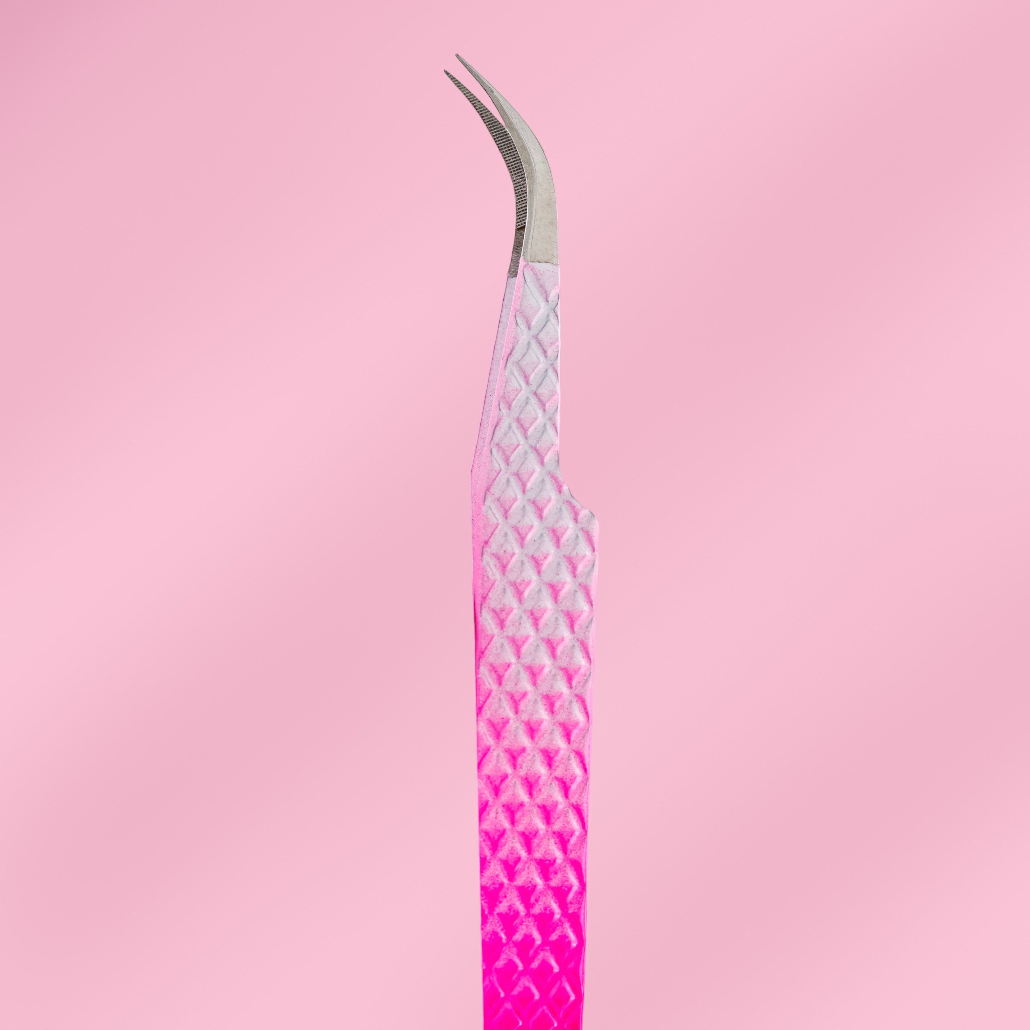 CURVY QUEEN Curved fibre grip tweezer