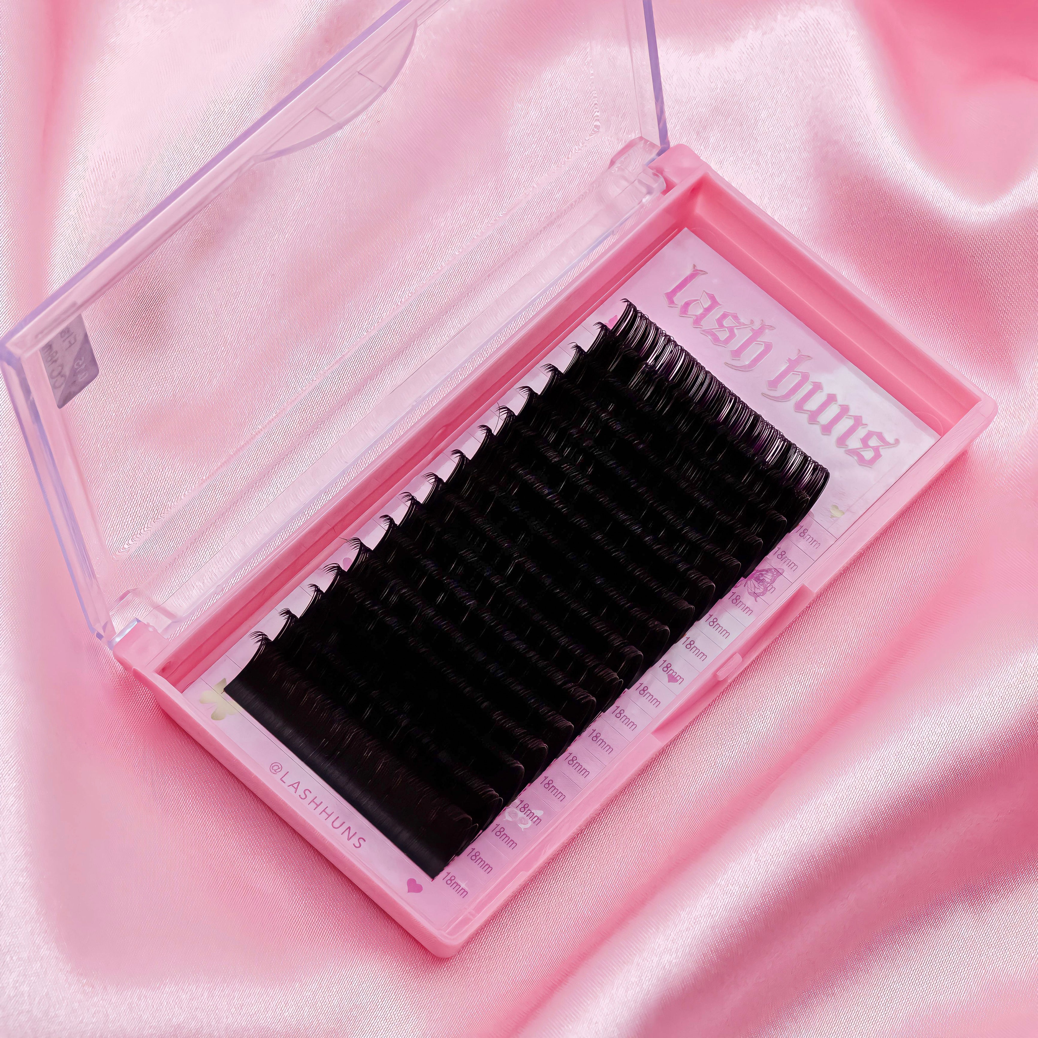 Single length flat classic lashes