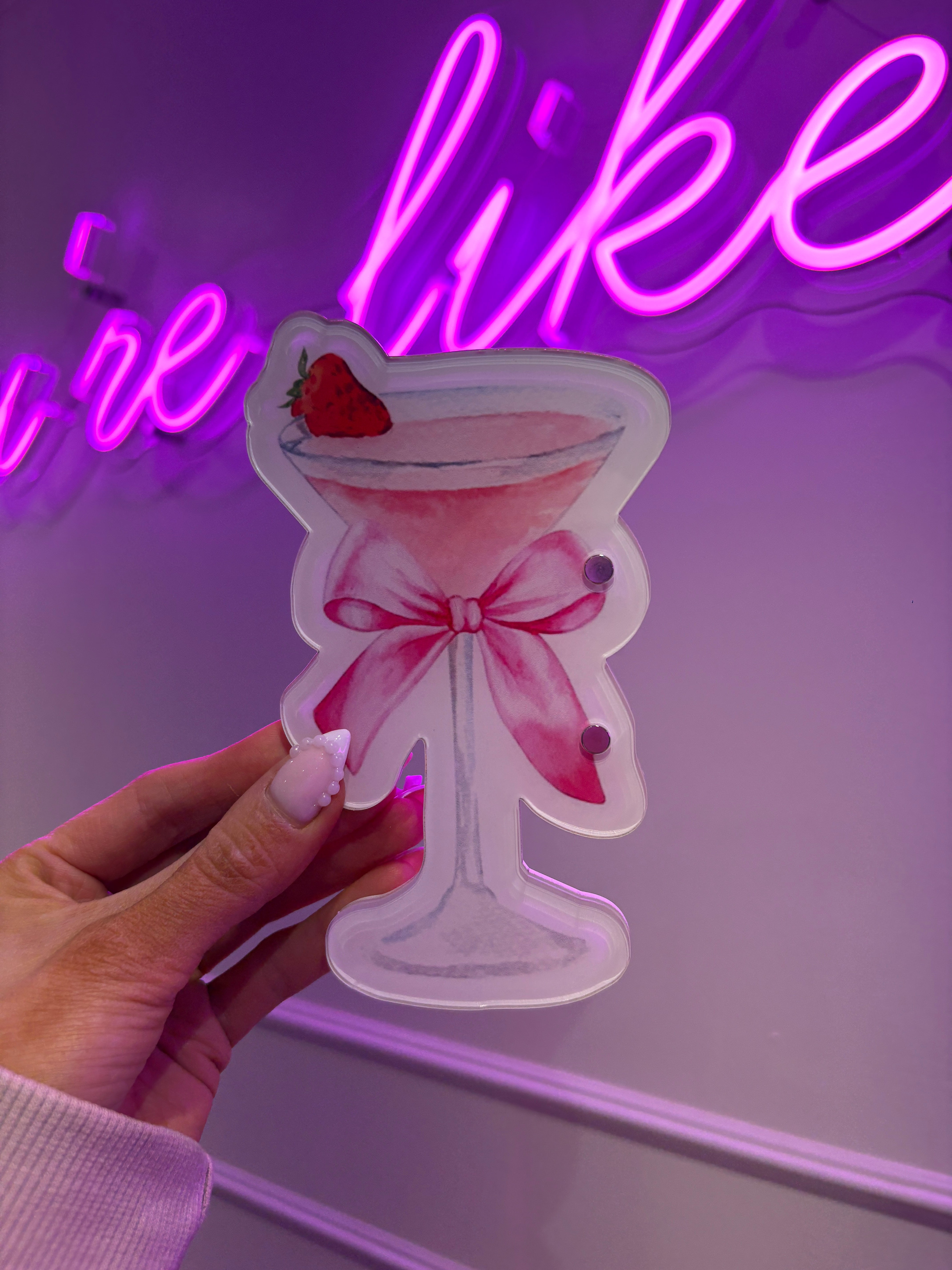 Cocktail Bow Lash Tile