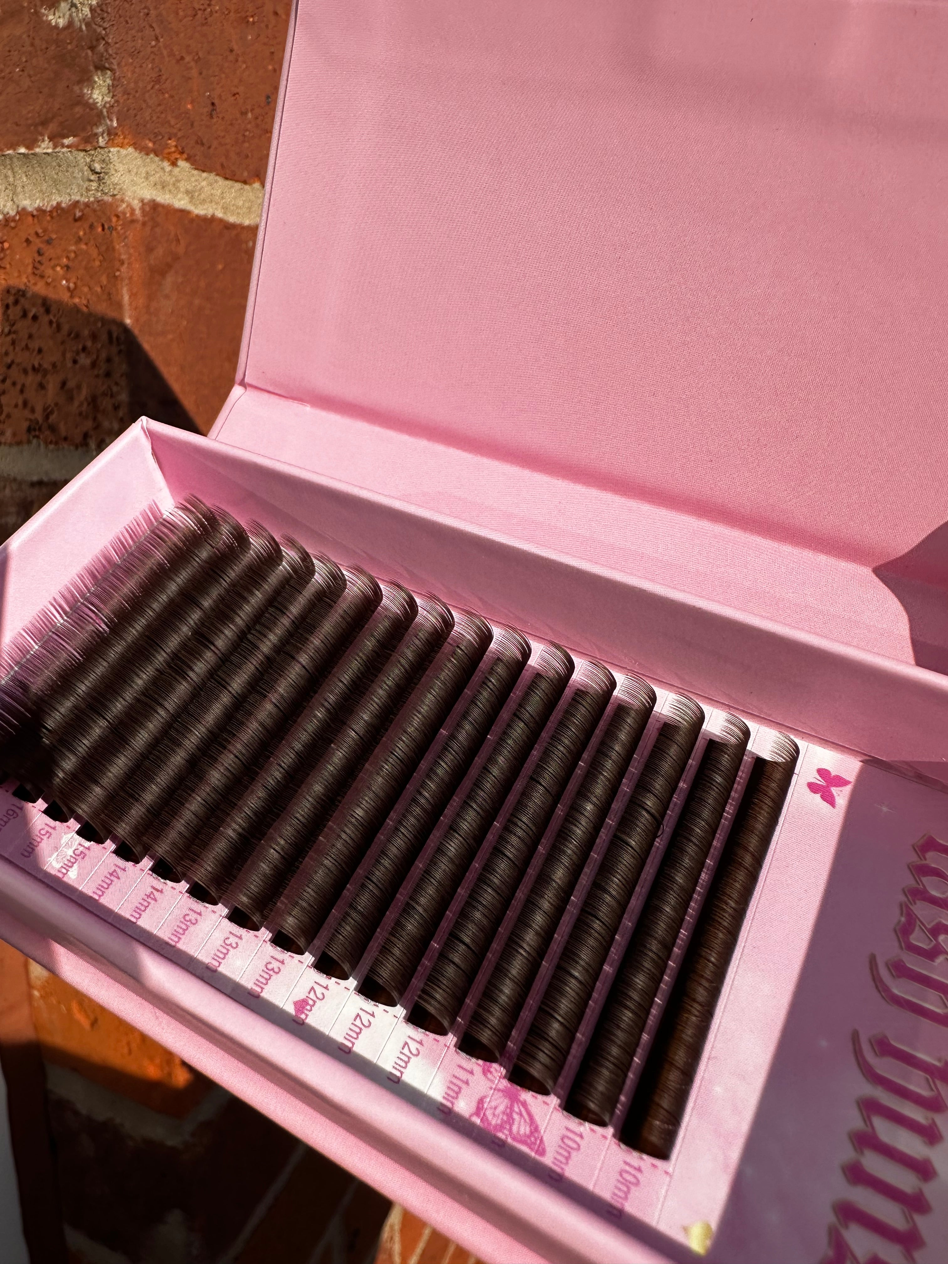 Brown Flat Classic Lashes